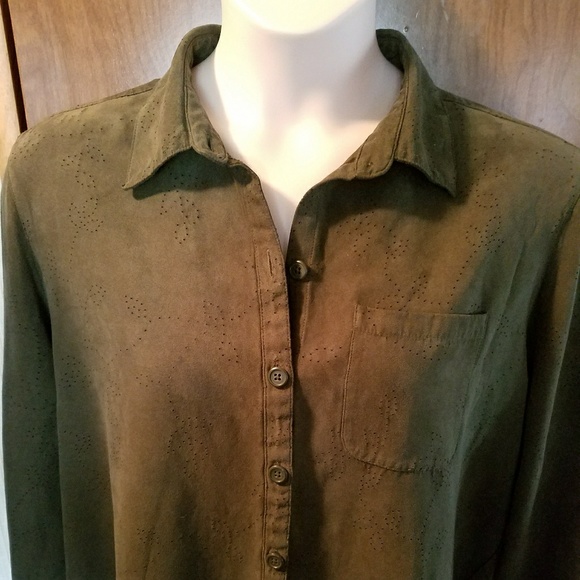 croft & barrow Tops - Laser cut faux suede shirt in loden green